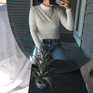 Light weight turtle neck top🌸